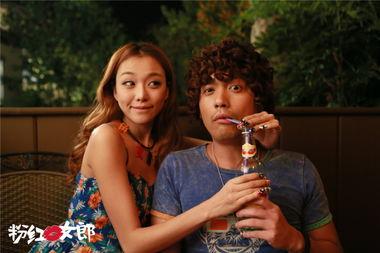 粉红女郎之爱人快跑,爱情追逐战中的时尚传奇